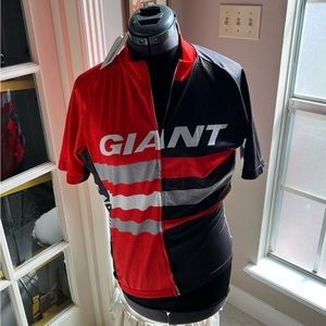 Giant Bicycle jersey size L with tags